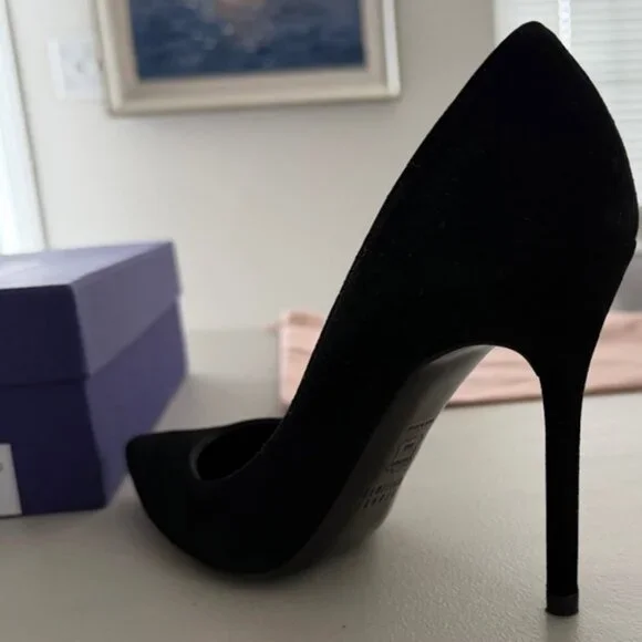 STUART WEITZMAN NOUVEAU BLACK SUEDE 100 MM PUMPS SIZE 6 M - NEW TAGS